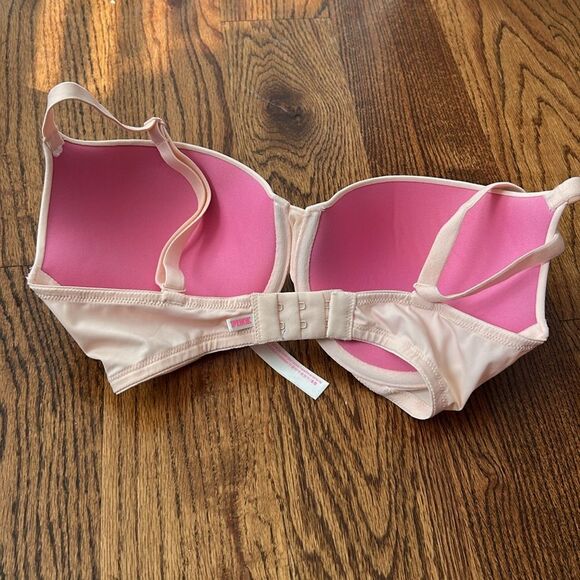 Victoria’s Secret Pink Wear Everywhere Bra Size 32 DD - Picture 2 of 5